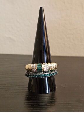 Gold Tone Emerald & Crystal Stackable Rings - Size 10